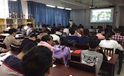 学院组织全体党员集中观看“最美人物和红色故事进校园”直播