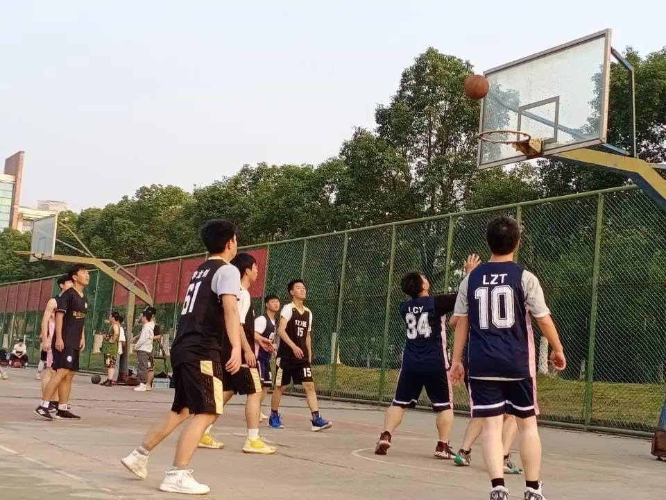 3b1a7e79abc94d019ff165a2dc7b66f9.jpg