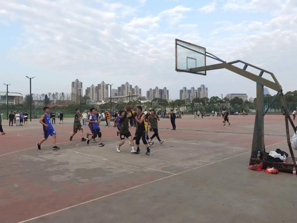 7b77cdaa3a0548e2b641daaedd349438.jpg