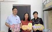52岁妈妈考上我院研究生